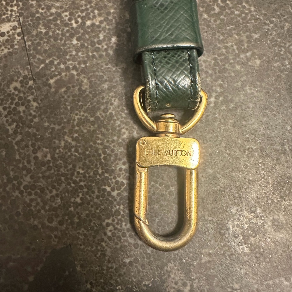 Louis Vuitton Orsay Taiga Green Leather Wristlet Clutch - Picture 7 of 8